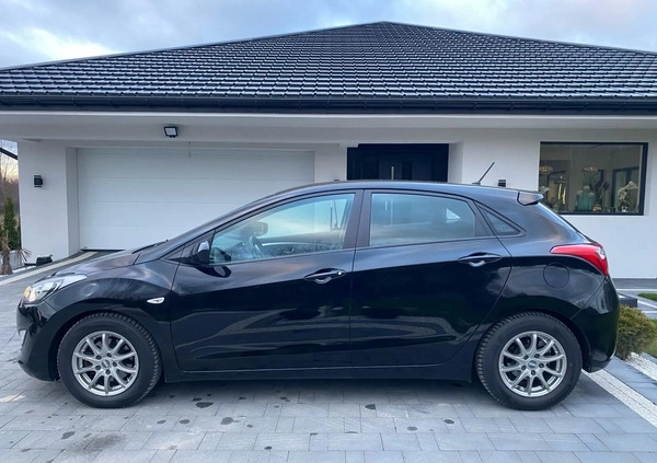 Hyundai I30 cena 33900 przebieg: 150000, rok produkcji 2013 z Radzymin małe 172